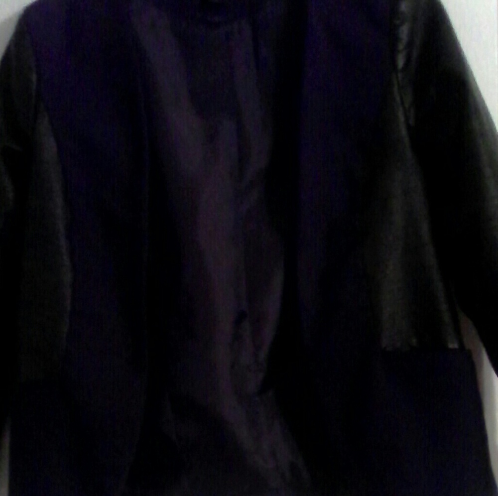 Black size 8 H &M jacket